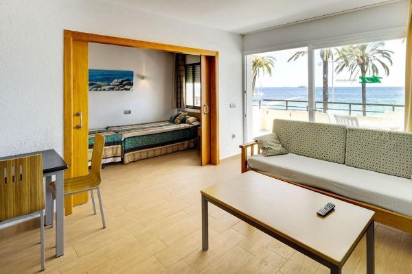 Hotel Ibiza JET Apartamentos - Adults Only (Islas Baleares)